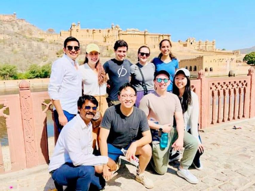Book Govt. Approved Tour Guide for Jaipur City Tour - City Palace and the royal center of Jaipur