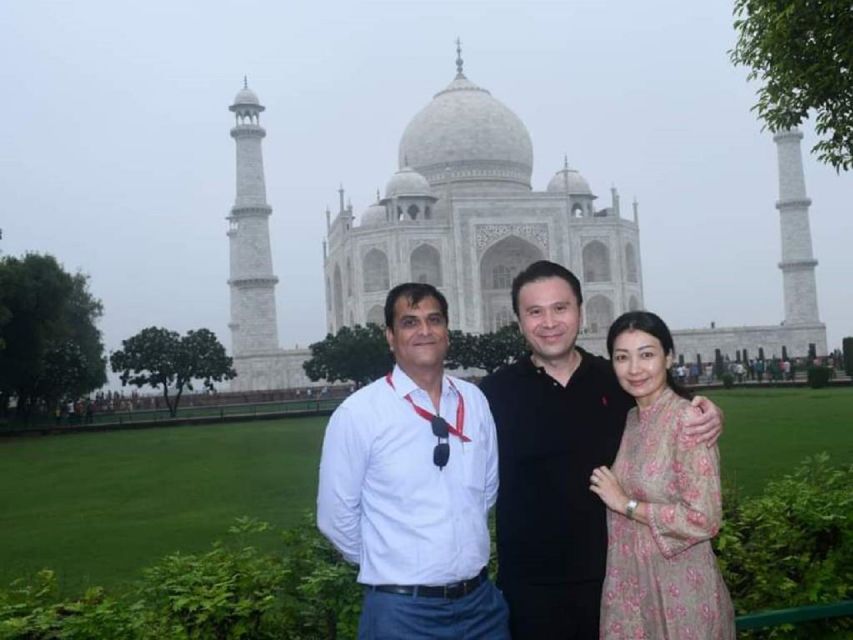Book Govt. Approved Tour Guide For Taj Mahal & Fort - Key points to know before booking