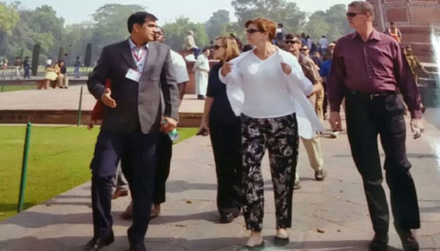 Book Govt. Approved Tour Guide For Taj Mahal & Fort - What the $8 price really covers