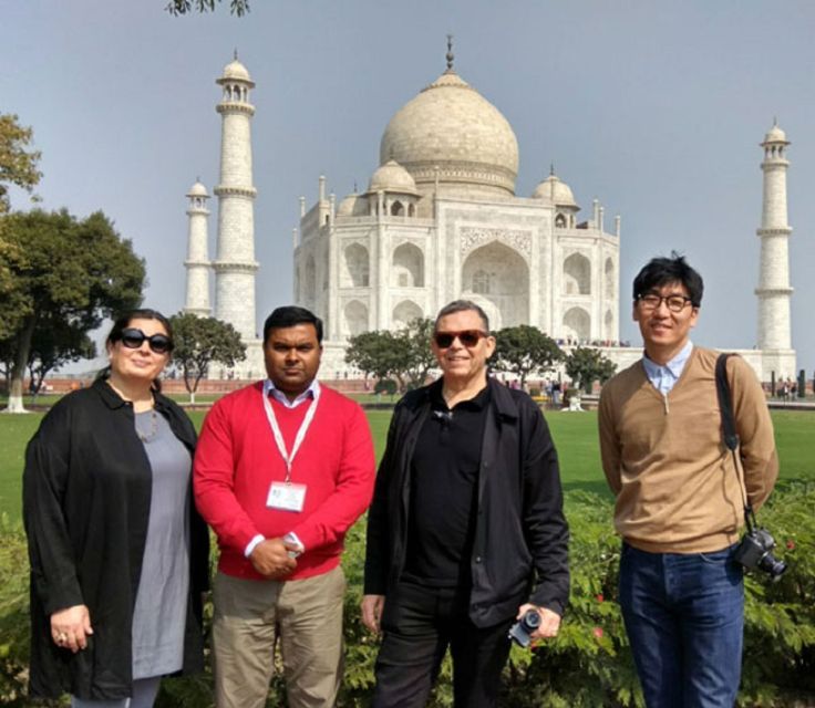 Book Govt. Approved Tour Guide For Taj Mahal & Fort - Languages, access, and the pace of the visit