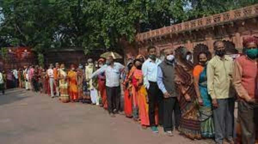 Book Taj Mahal Entry Tickets with Skip the Line Entry. - Meeting at the East Gate with your ticket ready