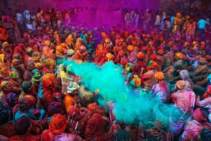 Celebrate Holi with Locals in Jaipur - Music, Bollywood dancing, and Rajasthani performance