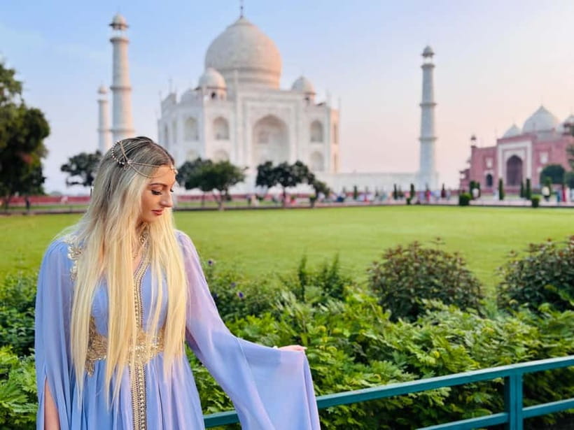 Delhi/Agra: Taj Mahal Mughal & Heritage in Mulitple Ways - Seeing the Taj Mahal at sunrise or sunset