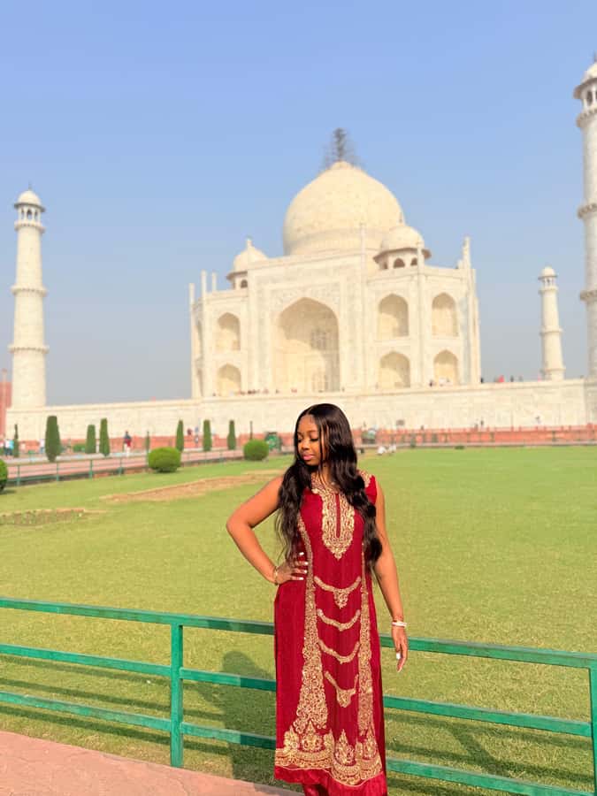 Delhi: Taj Mahal & Agra Tour by Gatimaan Express Train - Three Hours at the Taj Mahal