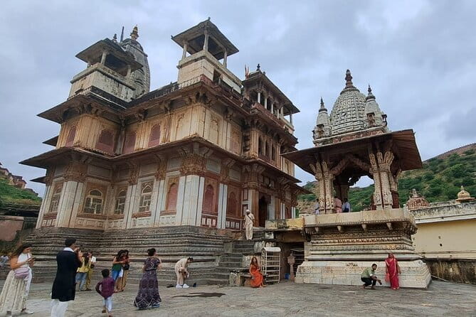 Delhi to Jaipur Pink City Tour with Government Approved Guide - City Palace and Jaipur’s royal center