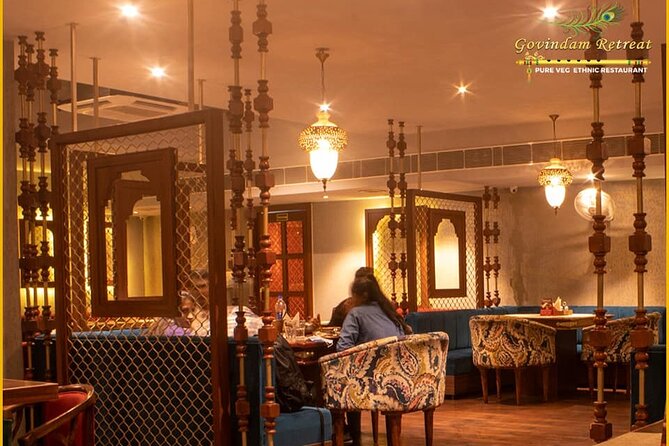 Dinner at Indian Ethnic Restaurant & Witness Majestic Night Arti - Why this evening works after a day in Jaipur