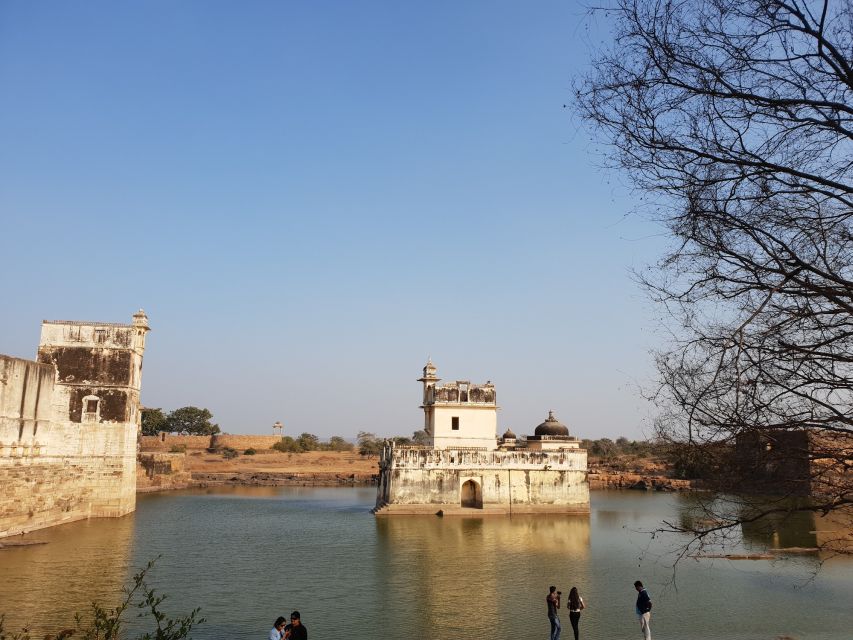 Explore Chittorgarh Fort With Udaipur Drop from Pushkar - Why Chittorgarh makes a worthwhile stop between Pushkar and Udaipur