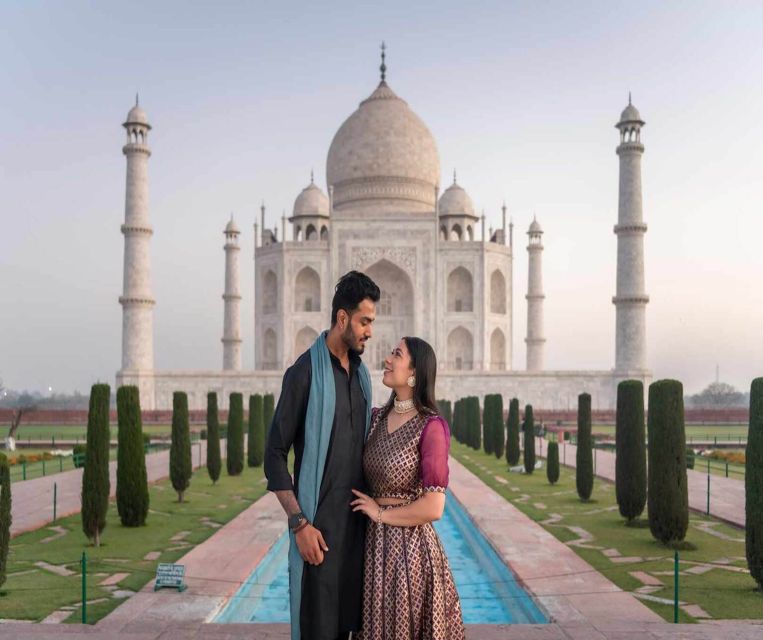 Fast-track entry into taj mahal with entrance included. - Photography and souvenir advice