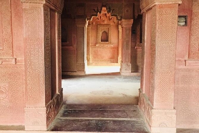 From Agra: 1 day Taj Mahal Sunrise Tour With Fatehpur Sikri - Who should choose this day trip?