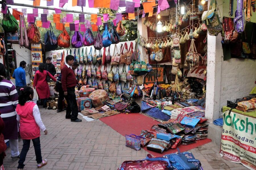 From Agra: Agra Heritage Walking Tour - Walking Through Rawat Para and Kinari Bazar