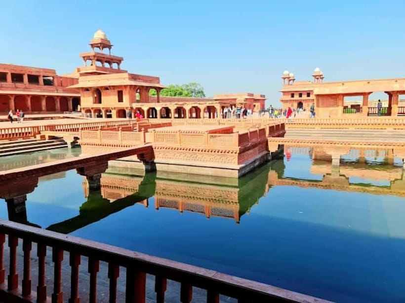 From Agra: Fatehpur Sikri Guided Tour - Why Fatehpur Sikri deserves your afternoon