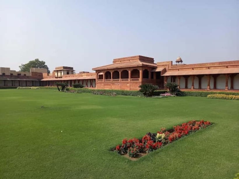 From Agra: Fatehpur Sikri Guided Tour - Who should book this Fatehpur Sikri visit