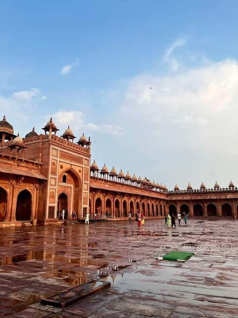 From Agra: Fatehpur Sikri Private Tour - What the $16 price really covers