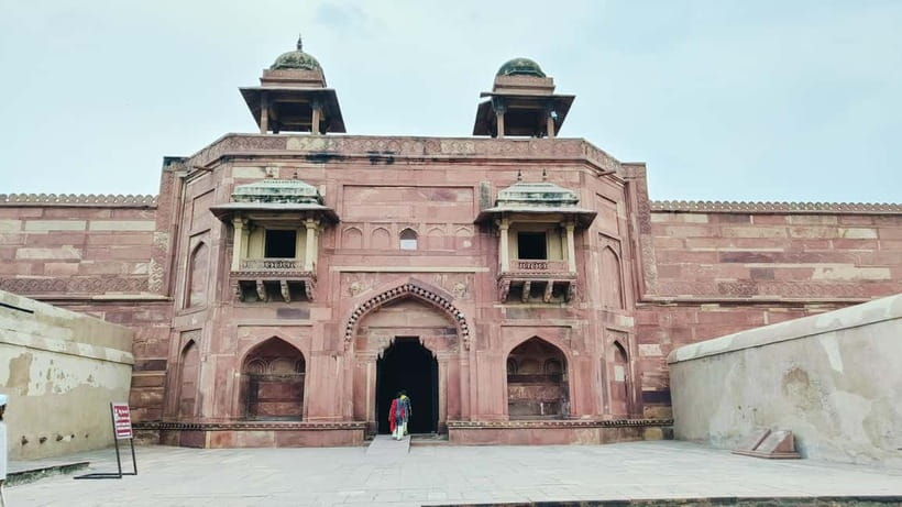 From Agra : Fatehpur Sikri Sightseeing by Private Car - Entering through Buland Darwaza