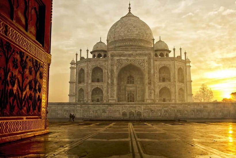 From Agra: Half Day Sunrise Tour of Taj Mahal with Agra Fort - Seeing the Taj Mahal before the heat builds
