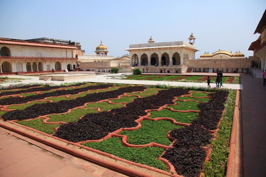From Agra: Half Day Sunrise Tour of Taj Mahal with Agra Fort - Breakfast between Agra’s two great monuments