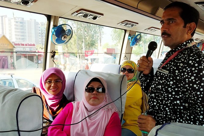 From Agra: Same Day Guided Jaipur Tour by Car with Skip-the-Line - City Palace and Jaipur’s royal center