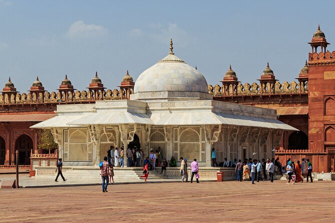 From Agra: Skip-the-Line Taj Mahal & Agra Fort Private Day Tour - What the $8.99 price really covers