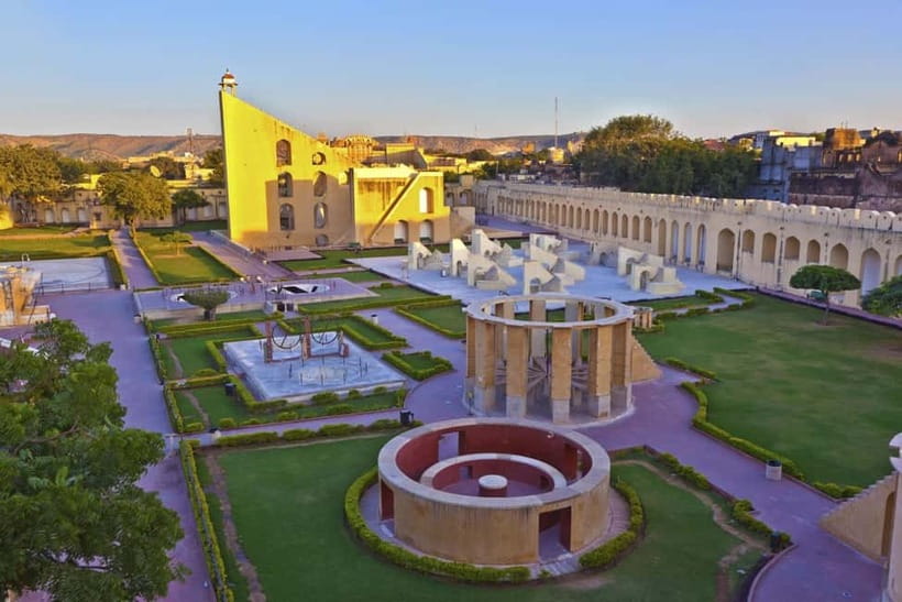 From Delhi: 2-Days Golden Triangle Tour to Agra and Jaipur - Agra Fort and the Mughal story