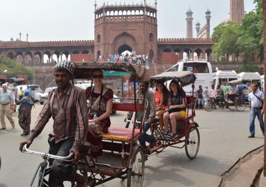 From Delhi: All Inclusive Old & New Delhi Tour With Option - Lunch is local, but not included
