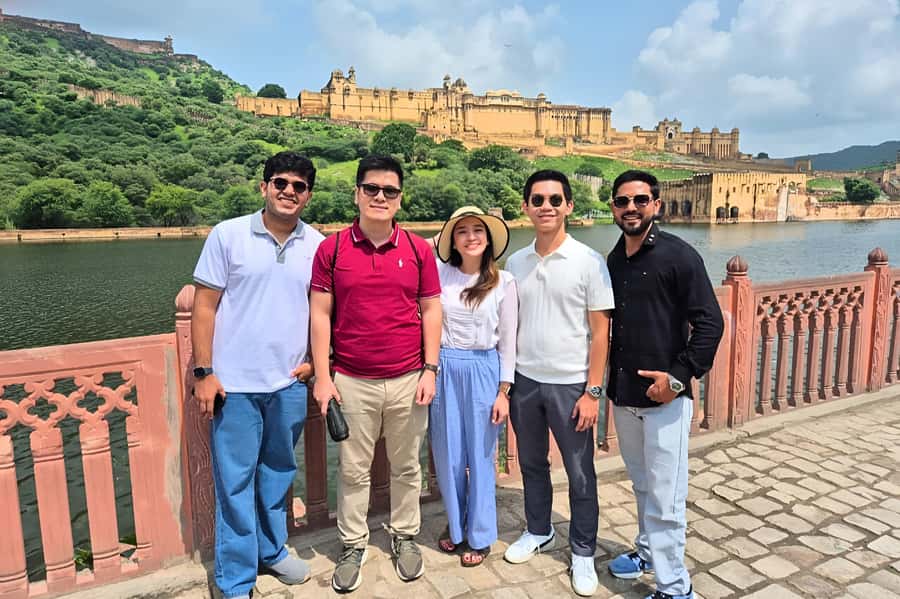 From Delhi: Jaipur Sightseeing Day Tour with Hotel Pickup - Albert Hall Museum, a strong final stop