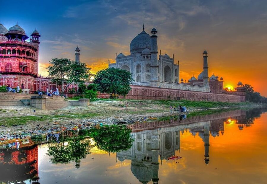 From Delhi:Overnight Taj Mahal Tour by Car with 5-Star Hotel - The hotel option and what the price really means