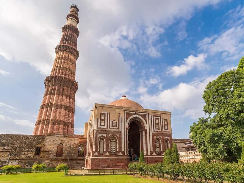 From Delhi: Private 5-Day Golden Triangle Tour Love Triangle - Day 3: Taj Mahal at sunrise, Agra Fort, and Fatehpur Sikri