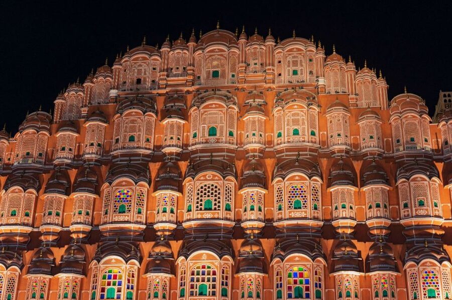 From Delhi: Private Jaipur & Amber Fort Guided Tour by Car - What the private car changes