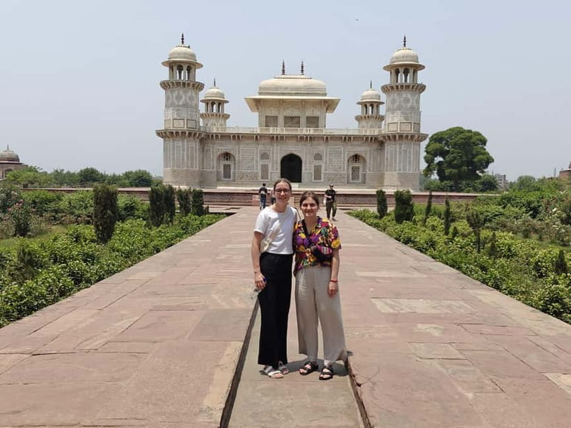 From Delhi: Private Layover Taj Mahal Day Tour By Car - Is the $68 price good value?