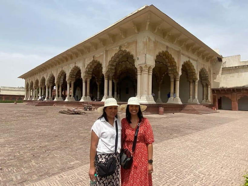 From Delhi: Private Layover Taj Mahal Day Tour By Car - The Taj Mahal, with time for the details
