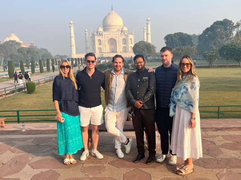 From Delhi: Private Taj Mahal Agra & Fatehpur Sikri Day Tour - Agra Fort and the Mughal royal legacy