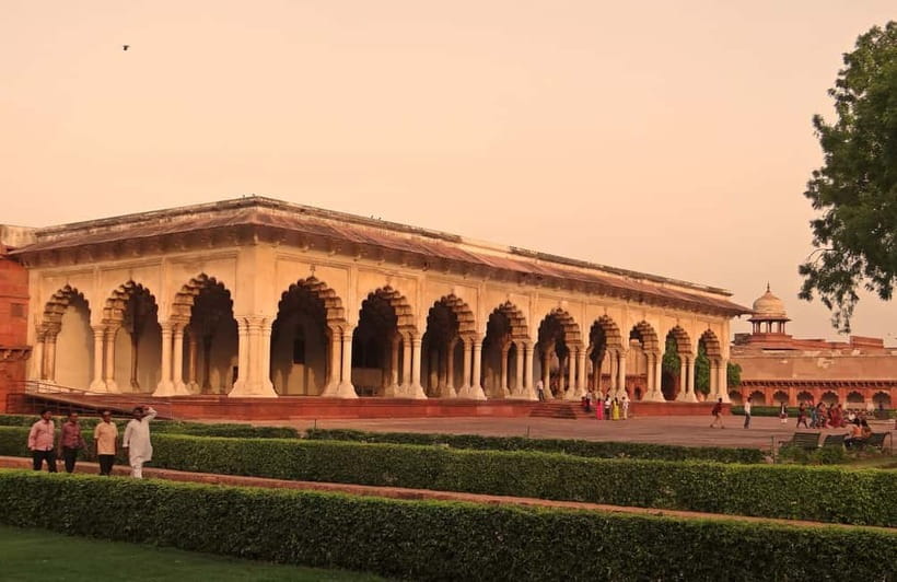 From Delhi: Private Taj Mahal Agra & Fatehpur Sikri Day Tour - Is $24 per person good value?