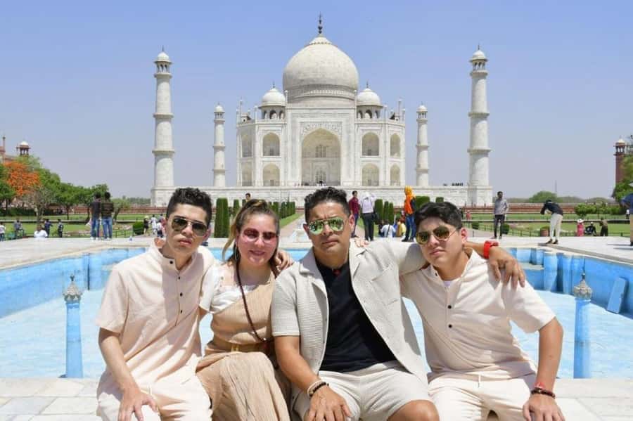 From Delhi: Private Taj Mahal, Agra Fort & Baby Taj Day Tour - Seeing the Taj Mahal with a local guide