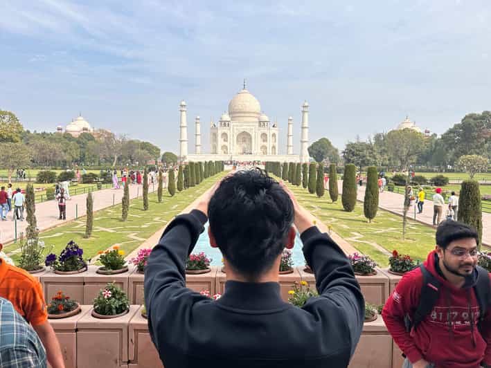 From Delhi: Private Taj mahal and Agra Fort with Car Tour - Agra Fort puts the royal story in context
