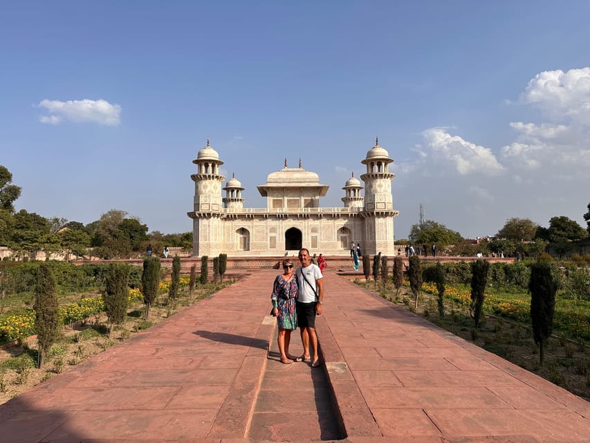 From Delhi: Private Taj mahal and Agra Fort with Car Tour - Who should book this Agra tour?