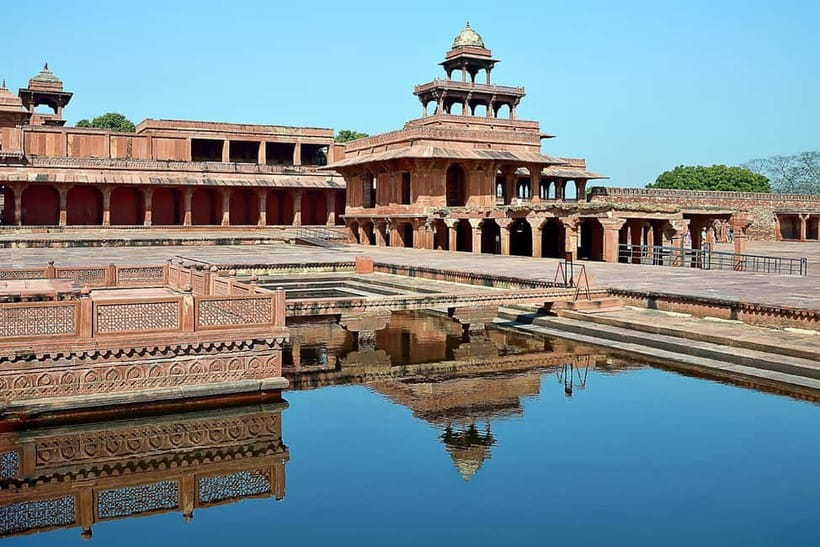 From Delhi: Private Taj Mahal & fatehpur Sikri Day Trip - The guide makes the biggest difference