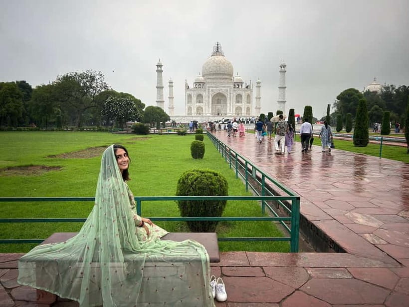 From Delhi: Private Taj Mahal Sunrise with Agra Tour By Car - How the private format affects the day