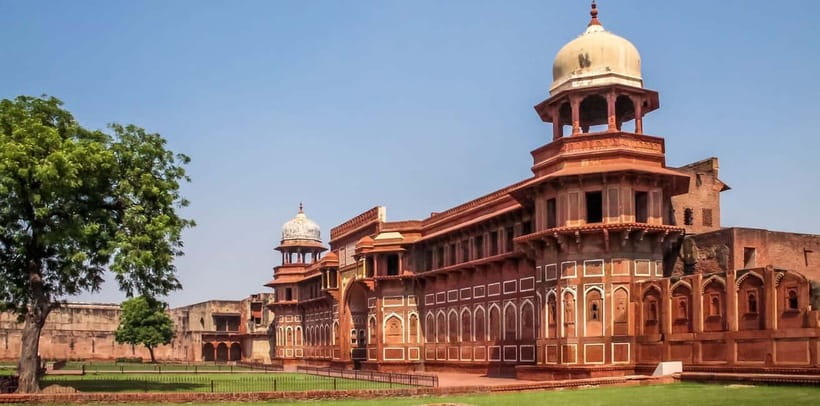 From Delhi: Same Day Priavte Taj Mahal Tour - Agra Fort adds the political story