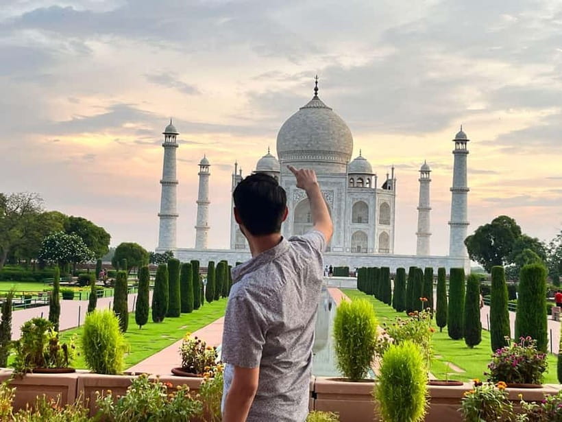 From Delhi : Taj Mahal & Agra Private Day Tour by Car - Agra Fort and the Mughal court