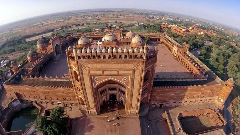From Delhi: Taj Mahal & Agra With Fatehpur Sikri Day Tour - Agra Fort and the view across the river