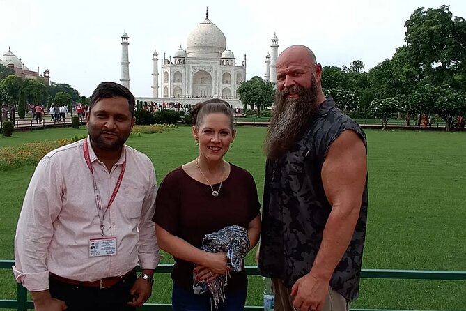 From Delhi Taj Mahal and Agra Tour by Car - Leaving Delhi by private car