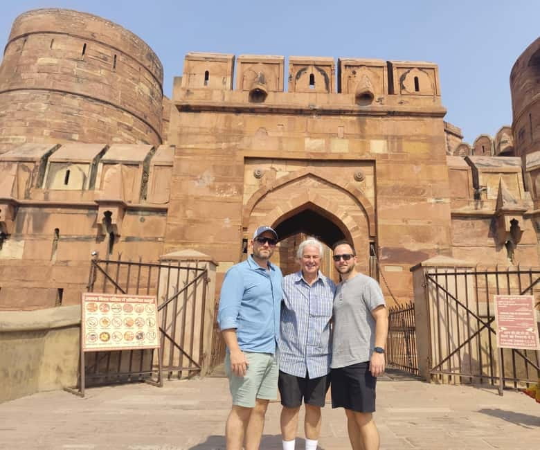 From Delhi: Taj Mahal Sunrise, Agra Fort & Baby Taj Day Tour - A five-star meal between monuments