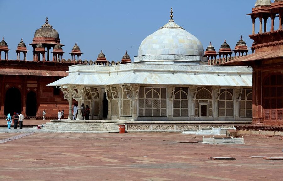 From Delhi: Taj Mahal Sunrise, Agra Fort & Baby Taj Day Tour - Is $4.39 a good value?