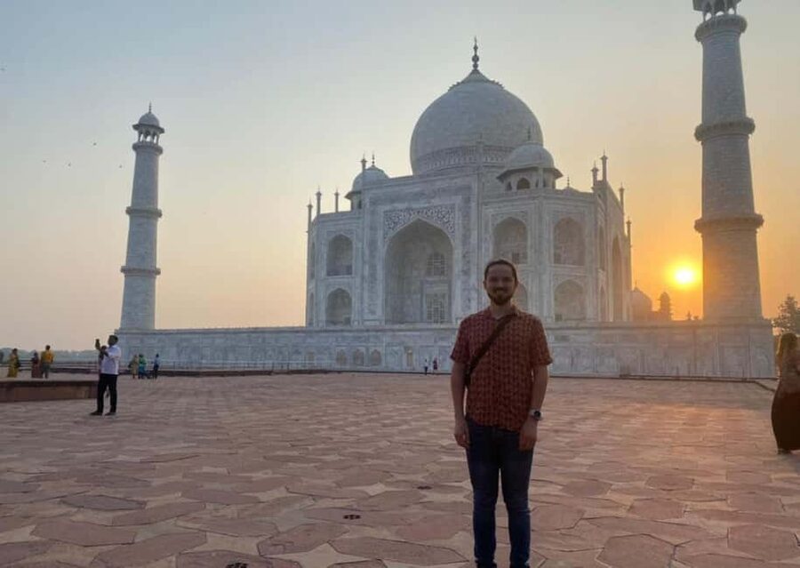 From Delhi: Taj Mahal Sunrise , Agra Fort & Baby Taj Tour - The early road from Delhi to Agra
