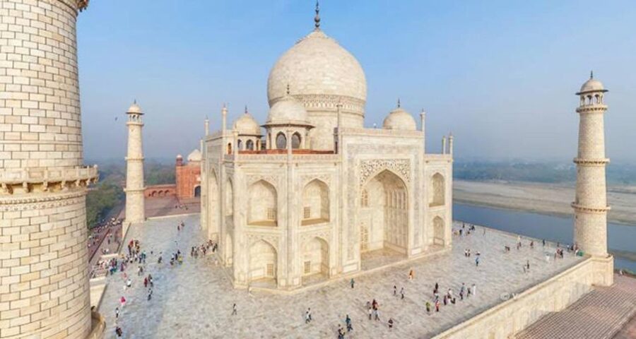 From Delhi: Taj Mahal Sunrise & Agra Fort Guided Day Trip - What the guide and driver add