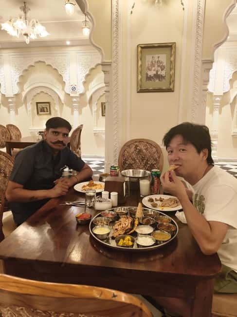 From Delhi: Taj Mahal Tour with Professional Photographer - What this Taj Mahal tour is really offering