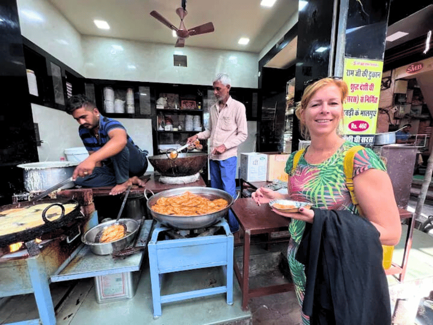 From Jaipur : Ajmer Pushkar Private Tour by Cab with Guide - Leaving Jaipur in a private air-conditioned cab