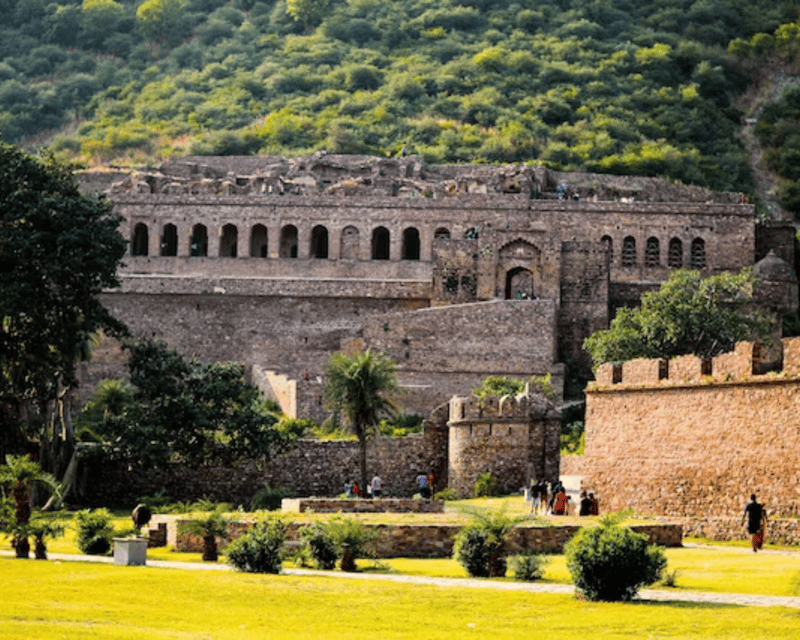 From Jaipur: Day Trip to Chand Baori and Bhangarh Fort - How to get the most from the visit