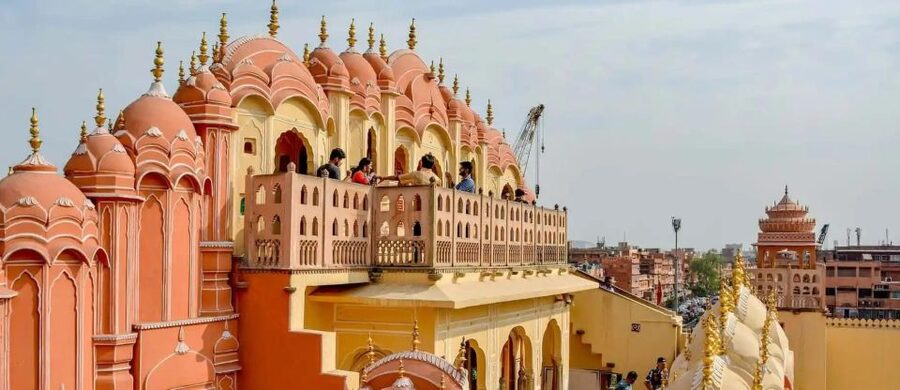 From Jaipur: Private Amber Fort, Jal Mahal and More Car Tour - The City Palace and Chandra Mahal