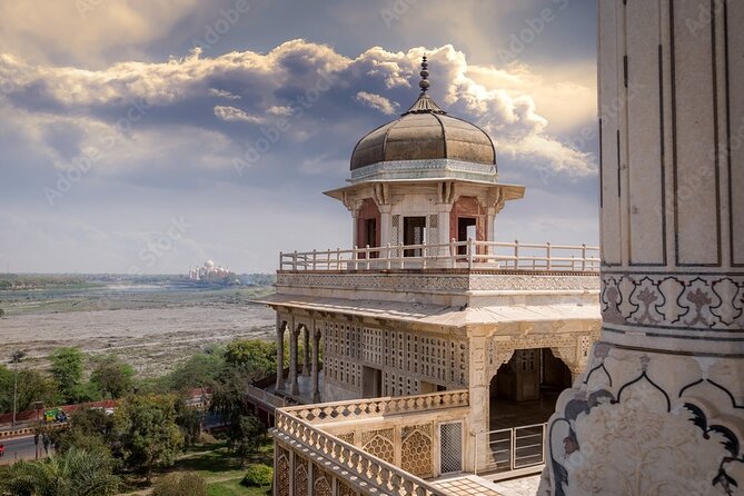 From Jaipur Private Taj Mahal & Agra Fort Tour with Delhi Drop - Who will get the most from this day